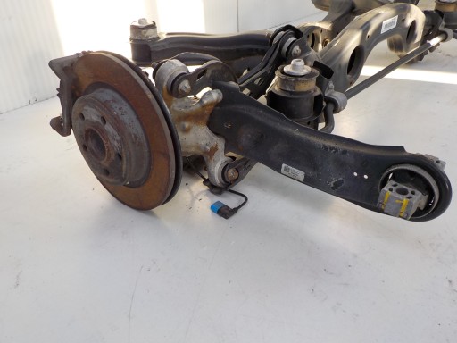 Mercedes w246 b-class поворотний кулак, поворотні кулаки правий