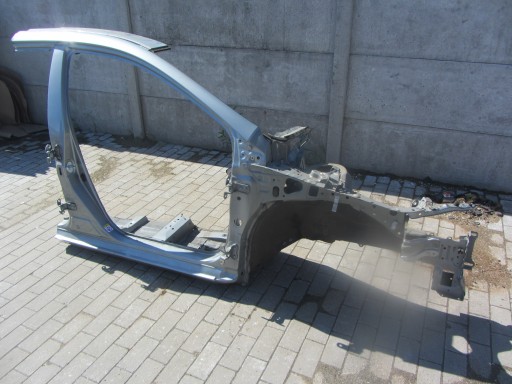 SIDE FOUNDER R TOYOTA AURIS 2013-2019 070 1F7