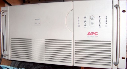 Apc smart 5000 стойка 5u новый aku apc 2l gw