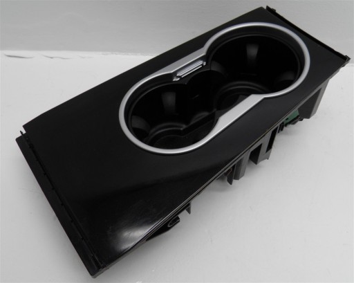 A1646801814 - Держатель чашки Мерседес ГЛ мл В164 А1646801814