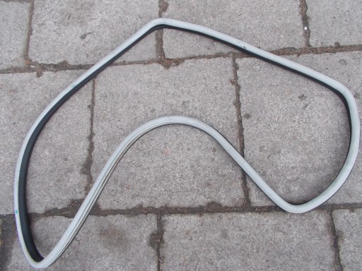 УПЛОТНИТЕЛЬ ДВЕРИ SKODA FABIA И КУЗОВНОЙ УНИВЕРСАЛ X