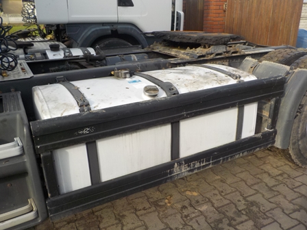 SCANIA R ТОПЛИВНЫЙ БАК 700Л