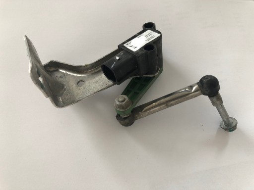 Датчик уровня tesla s задний левый 1004173-00-a