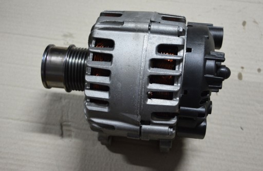 04C903023 140A - 04c903023k skoda vw golf 7 lift 1.5 tsi генератор