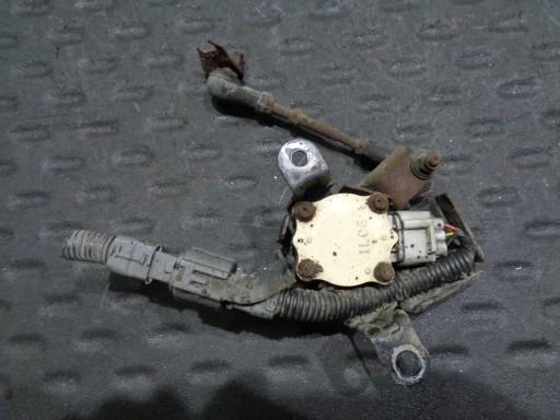 Sensor POZIOMOWANIA LEXUS SC II SC430