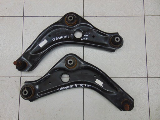 WAHACZ LEWY PRAWY NISSAN QASHQAI II 2
