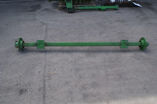 Вісь балка маточина прес JOHN DEERE 592 Maxicut 08R