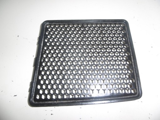 grid cover under the window right VOLVO V70 XC70 31217313
