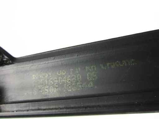 moulding under the window door front right Mercedes W251