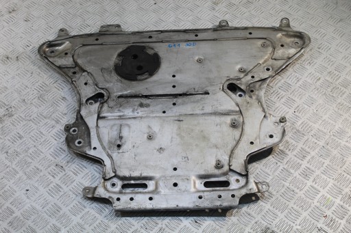 cover below engine BMW 7 G11 G12