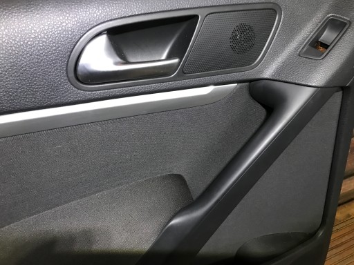 TIGUAN 5N0 side upholstery left rear part EU 0314