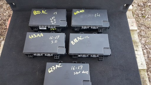 Коробка запобіжників jeep grand cherokee wk2 627ac