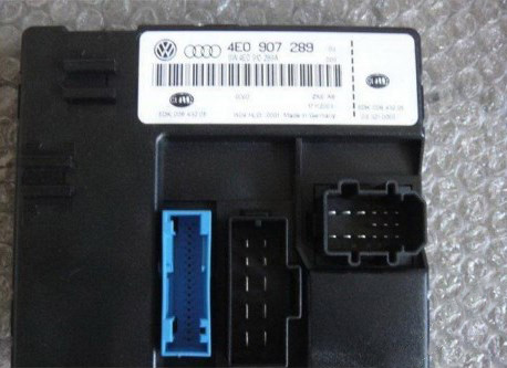 Установка модуля питания контроллера audi a8 4e0910289d