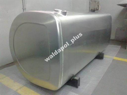 000000WD55 - Паливний бак VOLVO / RENAULT 650 (3100) нетто