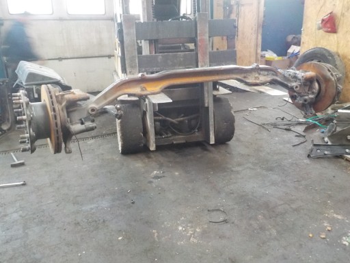 Балка передньої підвіски man tgx 18.440 22.5