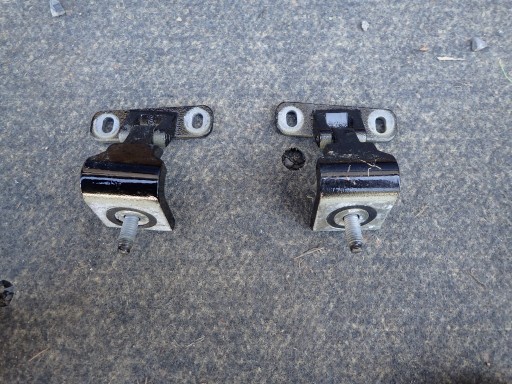 ПЕТЛІ ЗАДНЬОЇ КРИШКИ БАГАЖНИКА AUDI E TRON