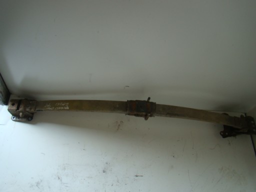 04-09R - Master movano 04-09 2.5 dci задня права пружина