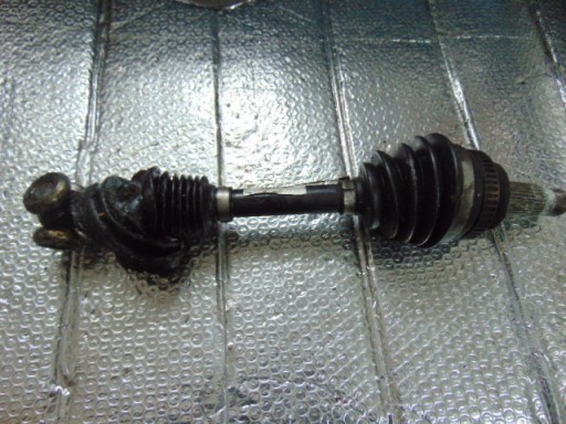 7529388 7529390 - BMW E90 320XD 330xd Xdrive полоска передняя левая