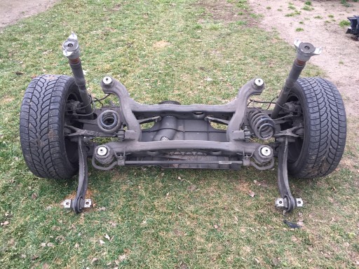 A2423500000 - Комплект задньої підвіски mercedes w242 електричний gla.