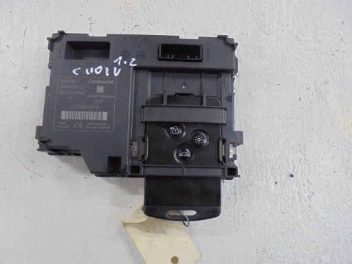 RENAULT CLIO IV 1,5 DCI KARTA card reader