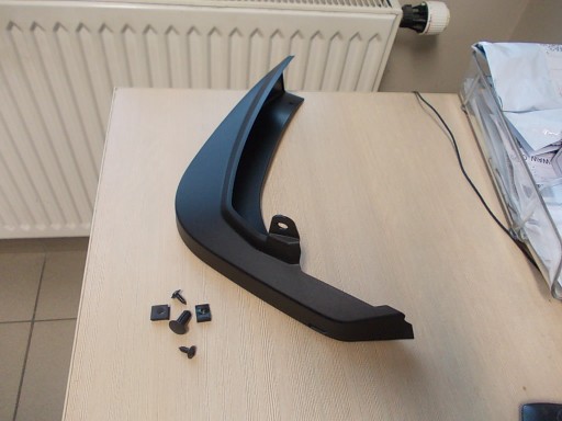 Бризговики задній лівий INFINITI Q30 QX30 новий ориг.