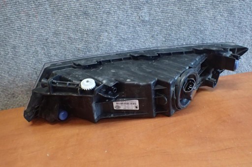fog light left SKODA SUPERB III 15- 3V0