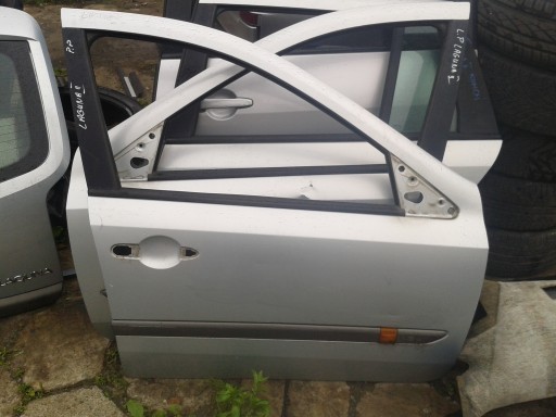 ПРАВІ ПЕРЕДНІ ДВЕРІ RENAULT LAGUNA 2 УНІВЕРСАЛ