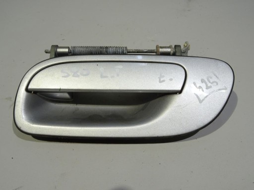 Volvo S80 and handle exterior left rear 426