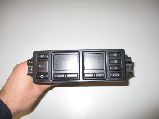 PANEL REŠETKA VENTILACIJE KLIMATIZACIJE AUDI A3 8L0820043D