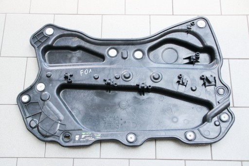 BMW F01 F02 hangszigetelő ajtó bal eleje 7179515