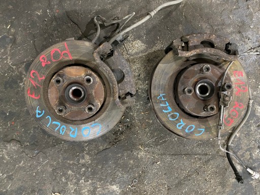 37 toyot corolla e12 2.0 d4d поворотный кулак передний правый