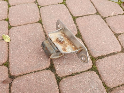 holder of an exhaust katalizatora bracket Opel Insignia