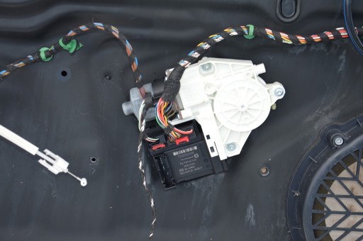 Porsche boxster 987 мотор механизма левого стекла