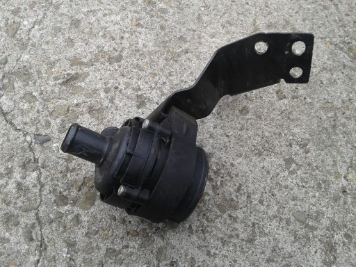 Циркуляційний водяний насос GLC W253 2.2 CDI 3130591163