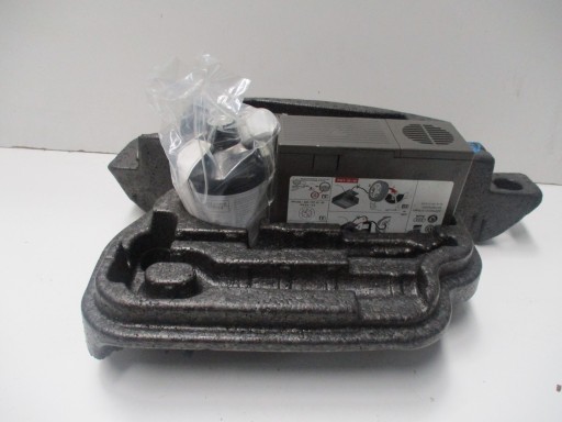 Cric Roue secours garniture Audi A8 4H0