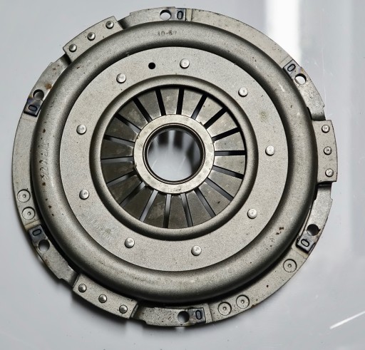 3082 054 - Зажим сцепления MERCEDES 309 T1 207 208 210 T2 407