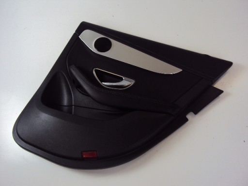 Оббивка правої задньої двері MERCEDES GLC X253 2015-