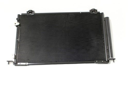 051-016-0030 - Радіатор кондиціонера TOYOTA AVENSIS T25 новий