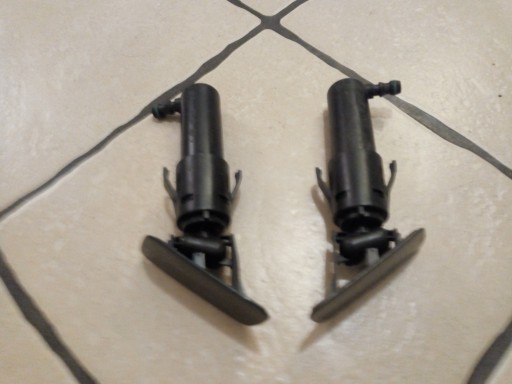 SAAB 95 MOD 2010 ШАЙБА ЛАМПИ В ЗБОРІ ЛІВА