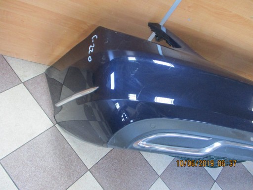 nárazník MERCEDES C KLASA 205 SEDAN 6X PDC ELEGANCE