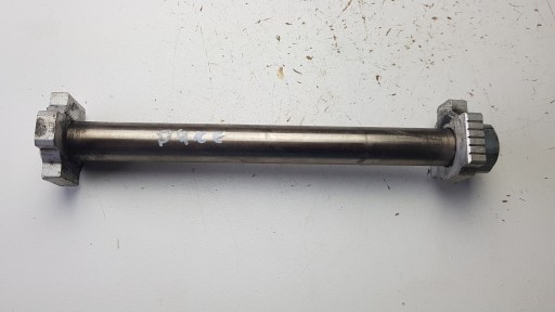 ВІСЬ ЗАДНЬОГО КОЛЕСА KTM DUKE 690