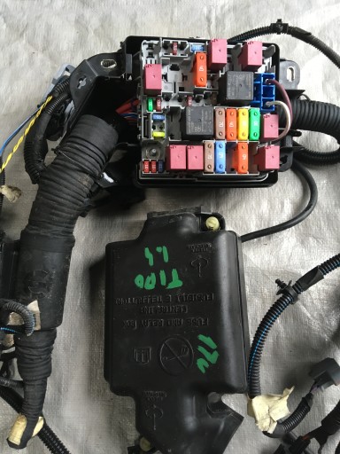 Tipo box корпус запобіжників 2016-