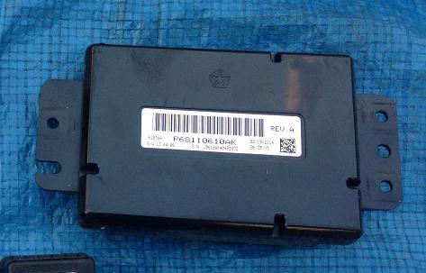 P68110610AK - JEEP GRAND CHEROKEE 6.4 SRT WK2 ДРАЙВЕР МОДУЛЬ