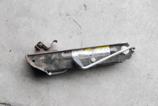 АВТОМОБІЛЬНИЙ ПІДЙОМНИК