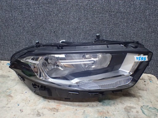 LIGHT FRONT RIGHT MERCEDES A KLASA W177