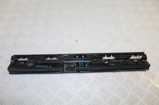 SUPPORT JUPES DROITE R2 BMW X1 F48 7332332