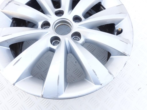 VW NEW BEETLE 5C0601025T 6,5JX16 ET44 5X112