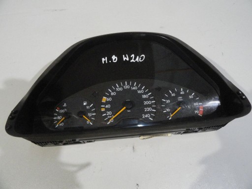 Mercedes W210 dials dials