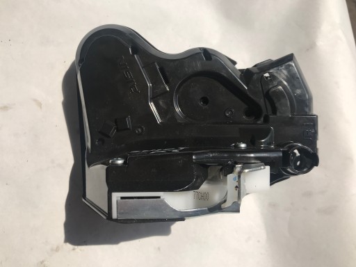SUZUKI SWIFT MK8 lock door right and left rear part