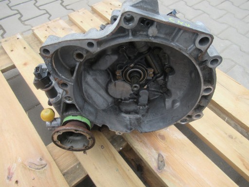 gearbox, manual CNU VW GOLF III 1.6 B